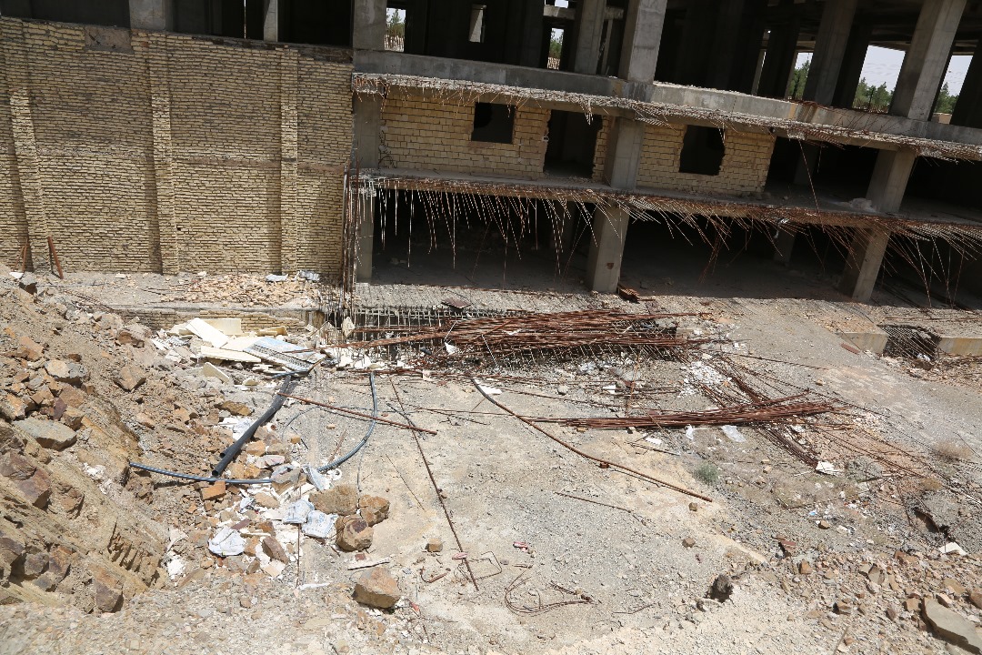 slide-2feca5b